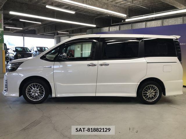 Toyota VOXY HYBRID 2017-02 322817-12