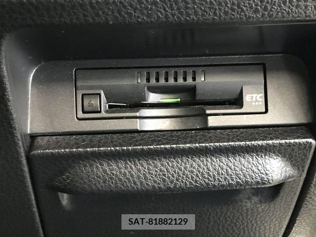 Toyota VOXY HYBRID 2017-02 322817-16