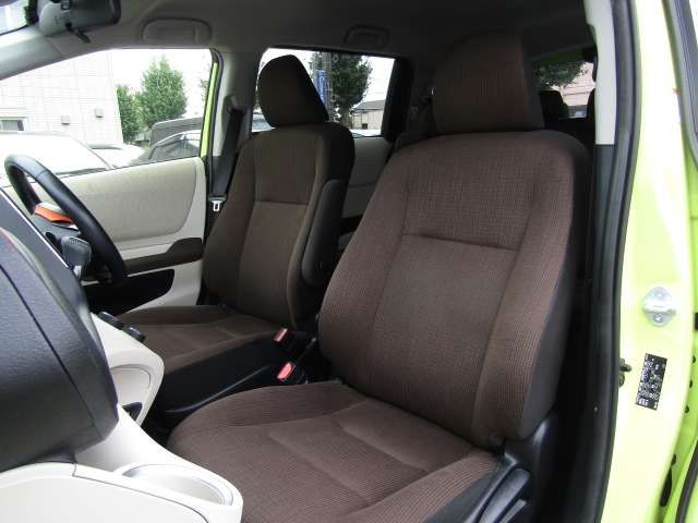 Toyota SIENTA 2016-11 10676-12