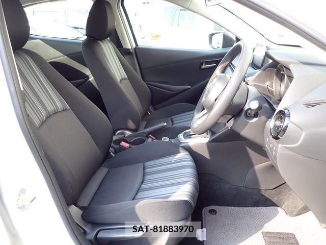 Mazda DEMIO 2017-01 206562-4