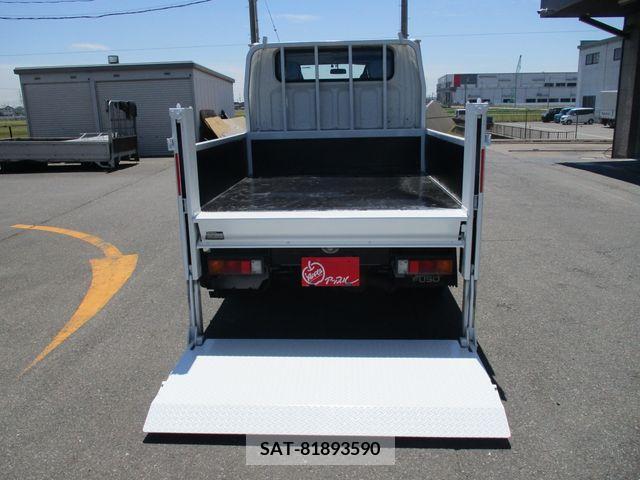 Mitsubishi CANTER 2017-03 295304-8
