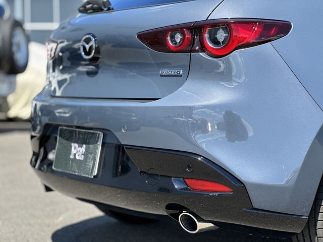 Mazda MAZDA3 2022-03 11565-23