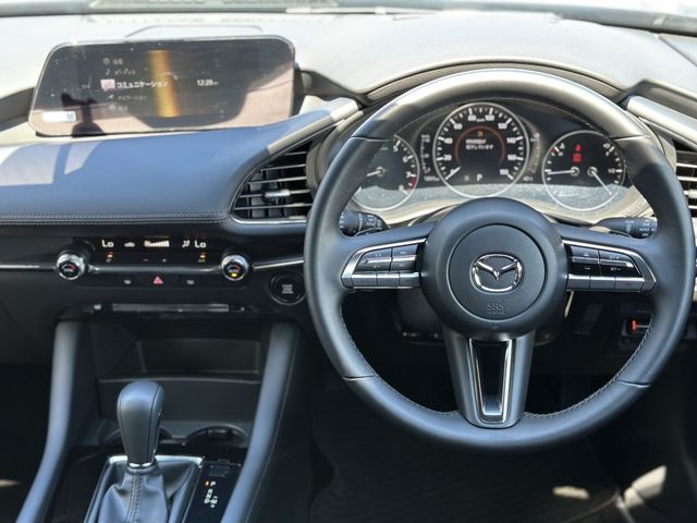 Mazda MAZDA3 2022-03 11565-2