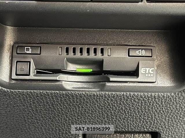 Toyota AQUA 2022-10 260247-4