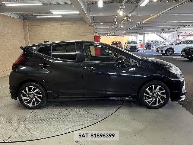 Toyota AQUA 2022-10 260247-17