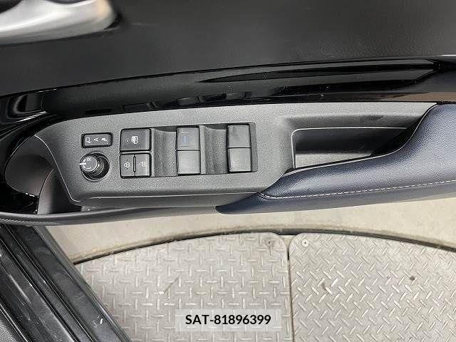 Toyota AQUA 2022-10 260247-14