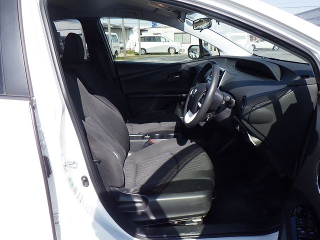 Toyota PRIUS 2017-11 181683-7