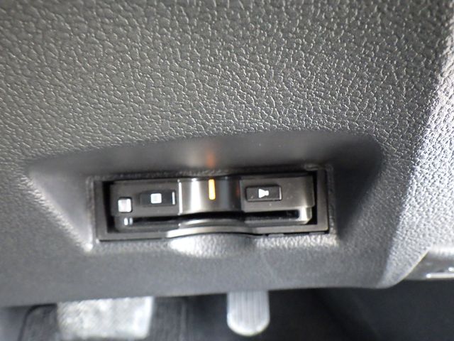 Toyota PRIUS 2017-11 181683-19