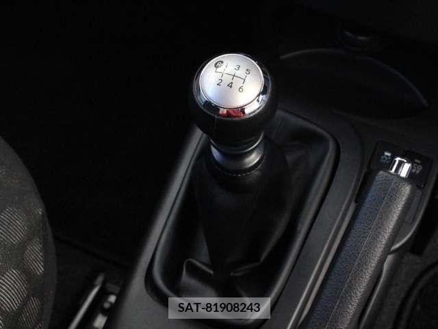 Toyota IQ 2012-03 221614-2
