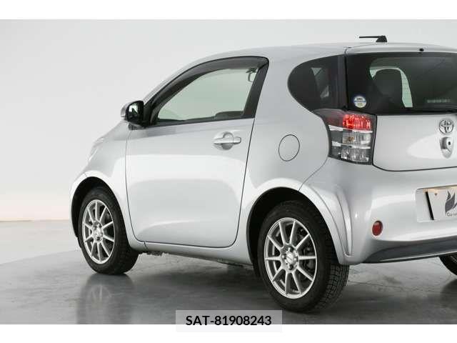 Toyota IQ 2012-03 221614-7