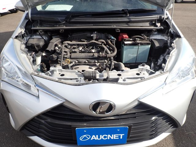 Toyota VITZ 2018-04 190137-23