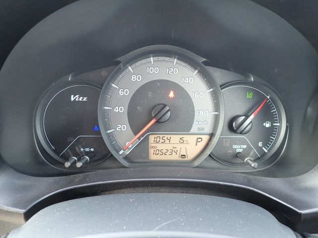 Toyota VITZ 2018-04 190137-15