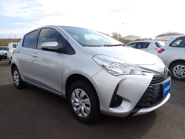 Toyota VITZ 2018-04 190137-0