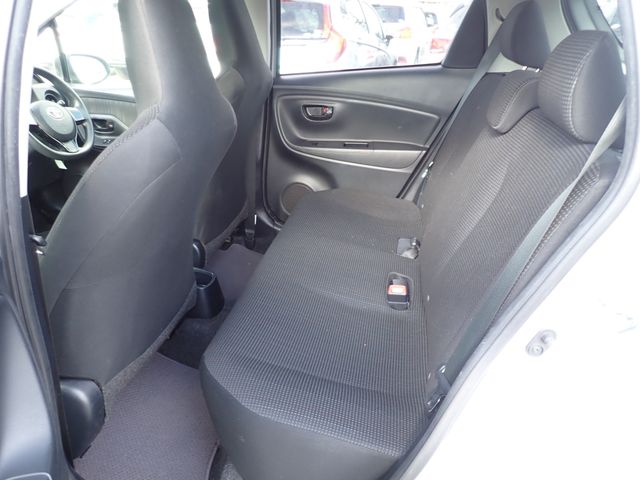 Toyota VITZ 2018-04 190137-20