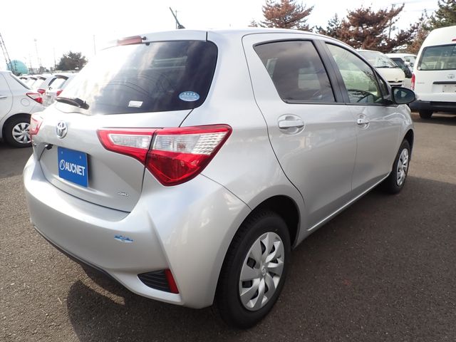 Toyota VITZ 2018-04 190137-7