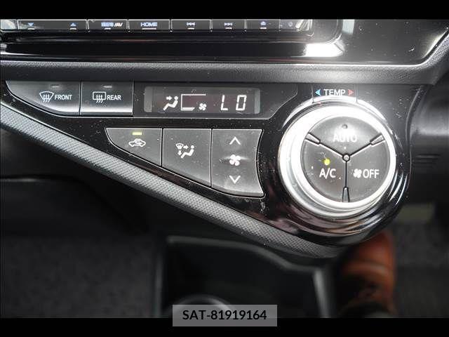 Toyota AQUA 2017-03 356088-13