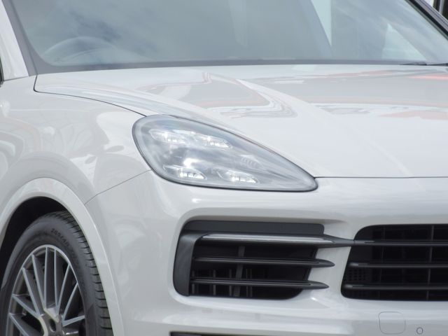 Porsche CAYENNE 2022-01 15716-4