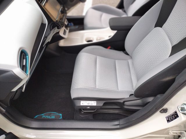 Toyota PRIUS 2016-10 186484-17