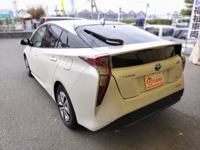 Toyota PRIUS 2016-10 186484-12