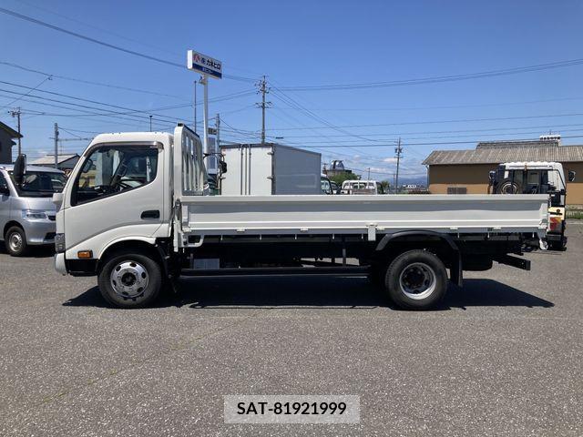Hino DUTRO 2019-01 296722-2