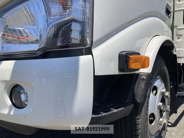 Hino DUTRO 2019-01 296722-15
