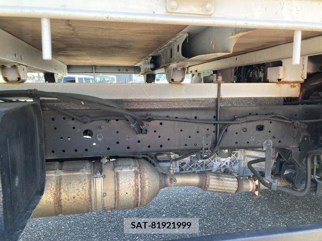 Hino DUTRO 2019-01 296722-17