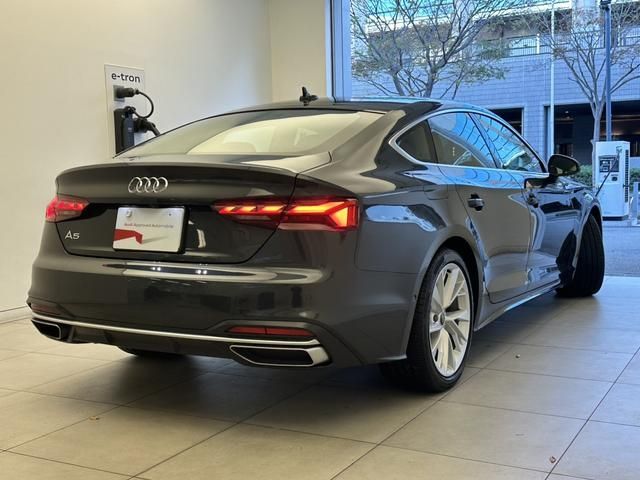 Audi A5 2021-05 17350-1