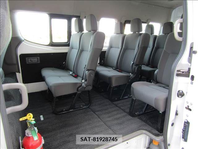 Nissan Caravan 2015-03 302272-15