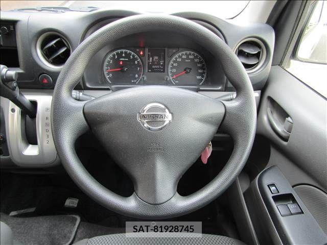 Nissan Caravan 2015-03 302272-1