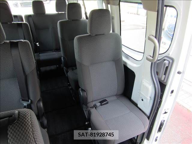 Nissan Caravan 2015-03 302272-18
