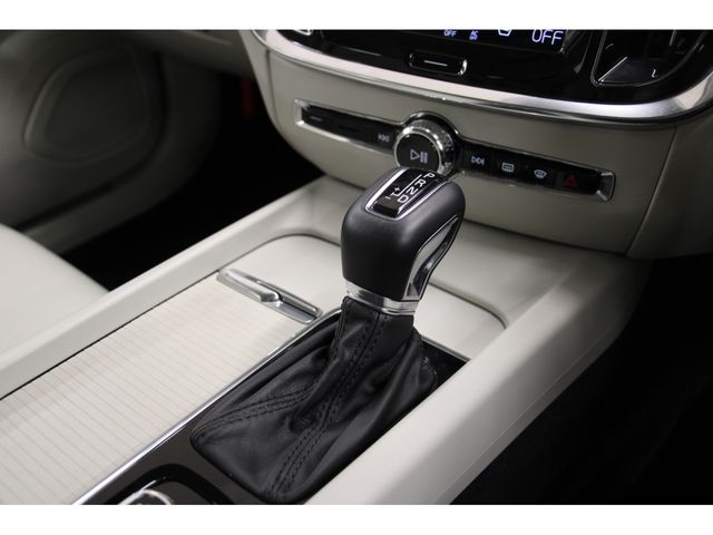 Volvo V60 2018-12 21427-4