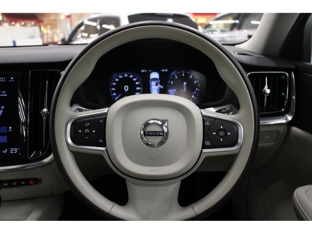 Volvo V60 2018-12 21427-15