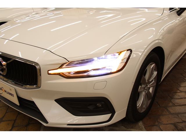 Volvo V60 2018-12 21427-20