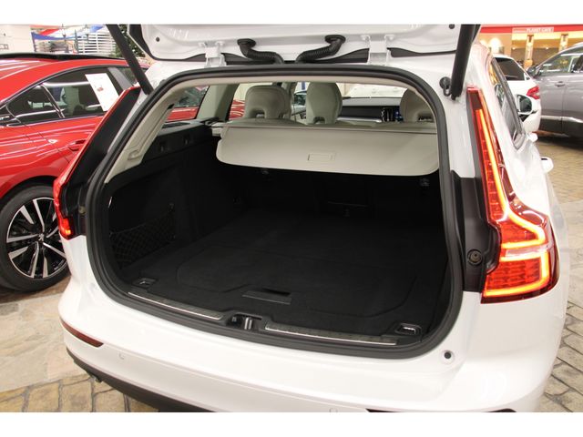 Volvo V60 2018-12 21427-26