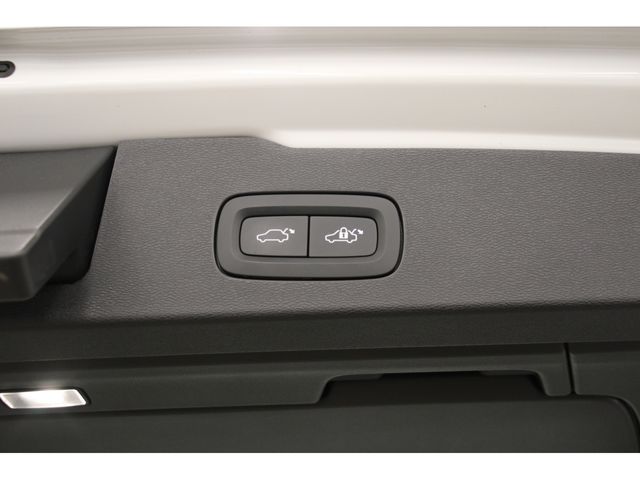 Volvo V60 2018-12 21427-18