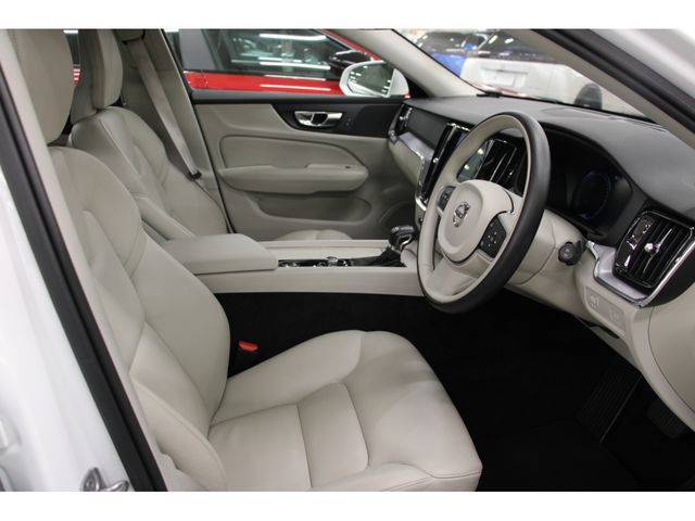 Volvo V60 2018-12 21427-16