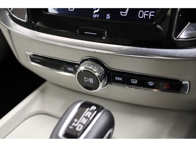 Volvo V60 2018-12 21427-10