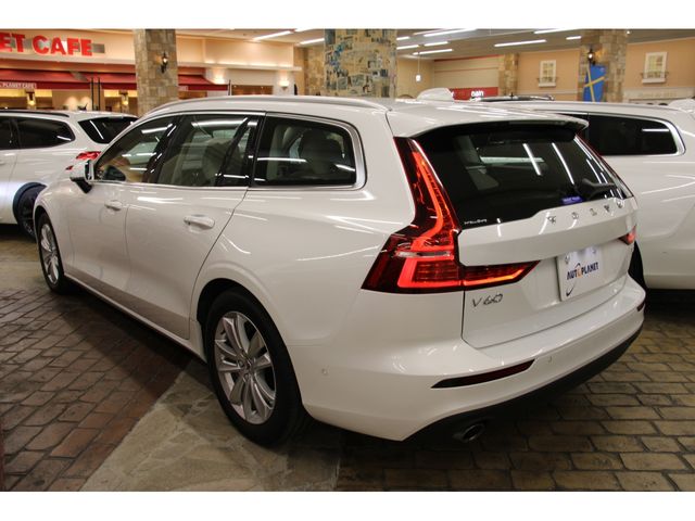 Volvo V60 2018-12 21427-25