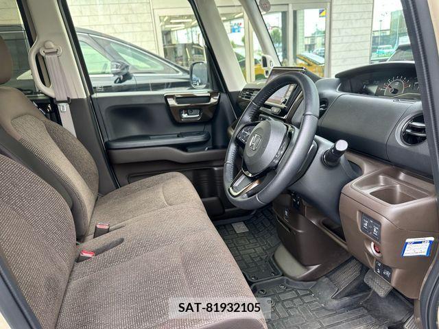 Honda N BOX 2022-12 307284-3