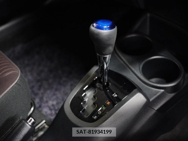 Toyota AQUA 2015-05 292226-14