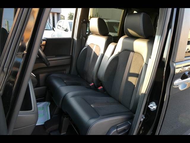 Honda N BOX CUSTOM 2018-10 193215-9