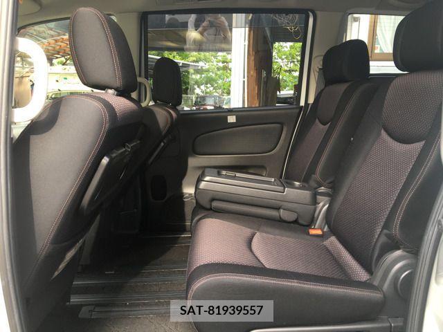 Nissan SERENA 2012-06 284295-5