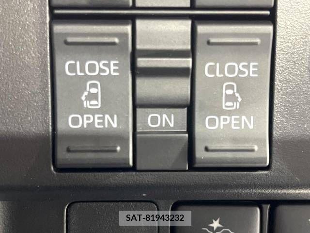 Toyota ROOMY 2022-04 339002-5