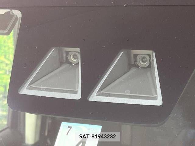 Toyota ROOMY 2022-04 339002-4