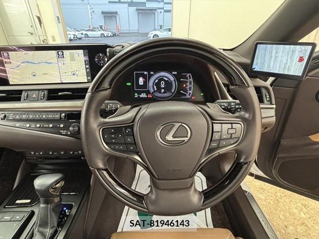 Lexus ES 2019-04 387672-22