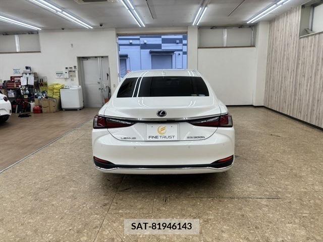 Lexus ES 2019-04 387672-5
