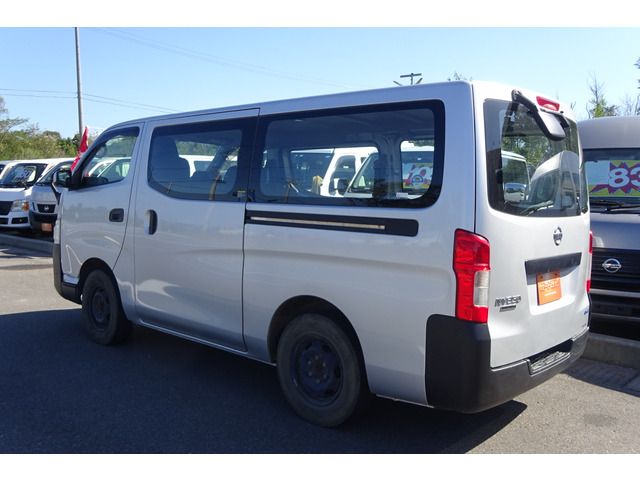 Nissan NV350 Caravan 2015-07 25084-4