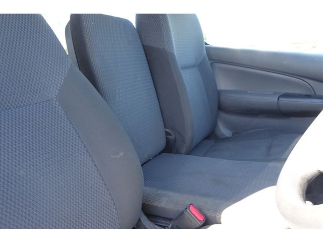Nissan NV350 Caravan 2015-07 25084-13