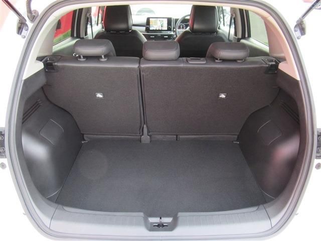 Nissan AURA 2022-11 195240-7
