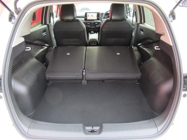 Nissan AURA 2022-11 195240-27